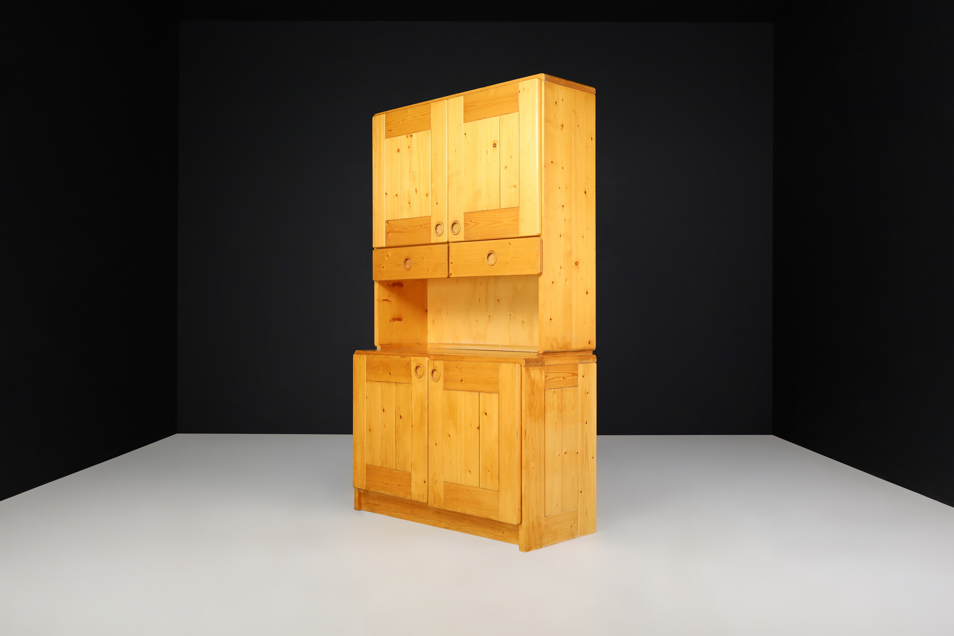 Mid century modern Charlotte Perriand Pine cabinet for Les Arcs, France 1970s Mid-20th century