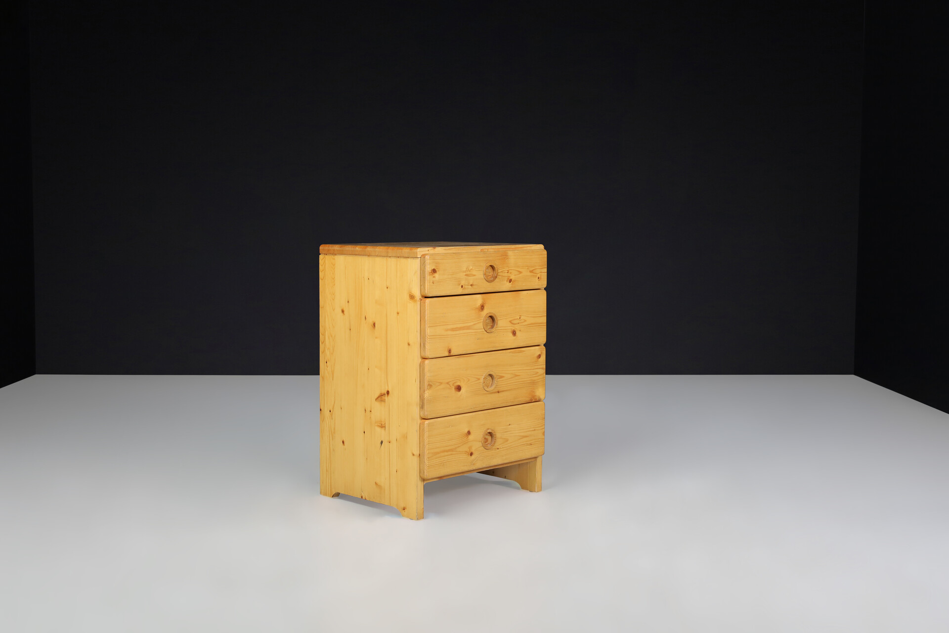 Mid century modern Charlotte Perriand Pine Chest of Drawers for Les Arcs, France 1960s Mid-20th century