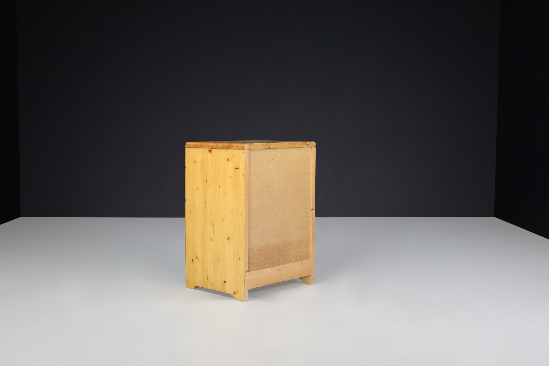 Mid century modern Charlotte Perriand Pine Chest of Drawers for Les Arcs, France 1960s Mid-20th century