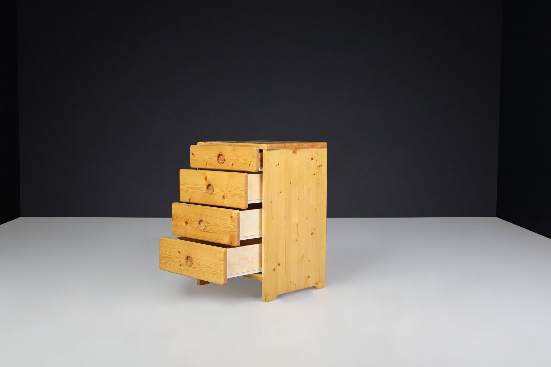 Mid century modern Charlotte Perriand Pine Chest of Drawers for Les Arcs, France 1960s Mid-20th century