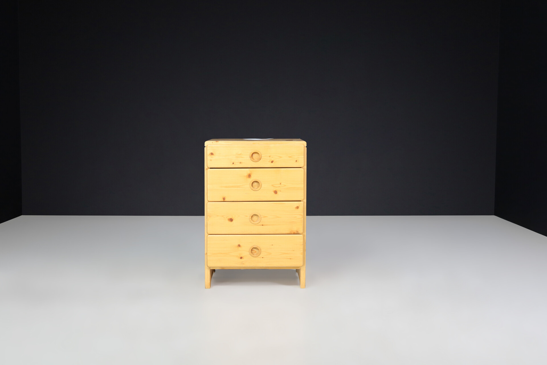 Mid century modern Charlotte Perriand Pine Chest of Drawers for Les Arcs, France 1960s Mid-20th century