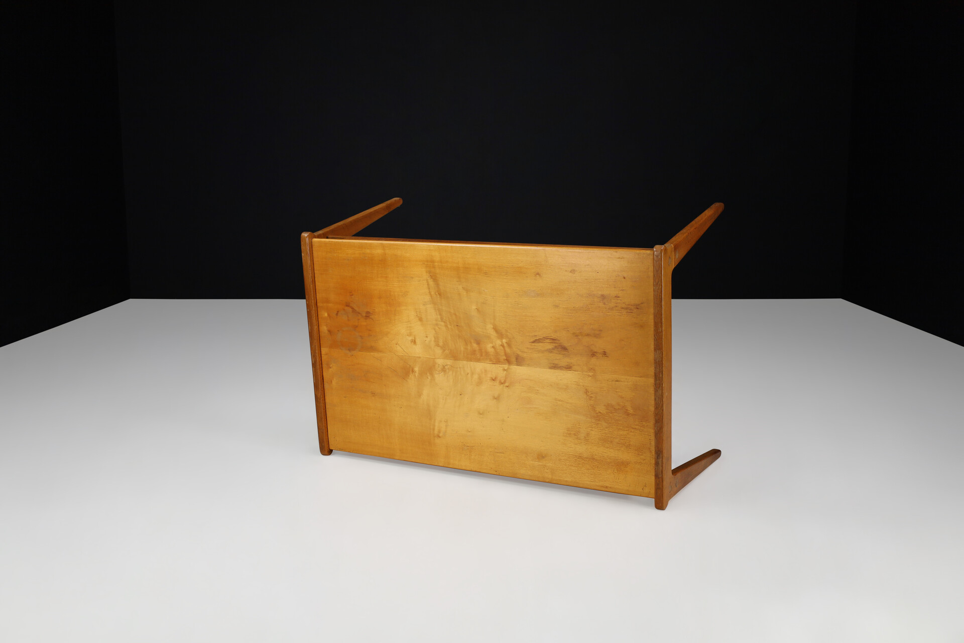 Mid century modern Coffee table in oak Germany 1950s Mid-20th century