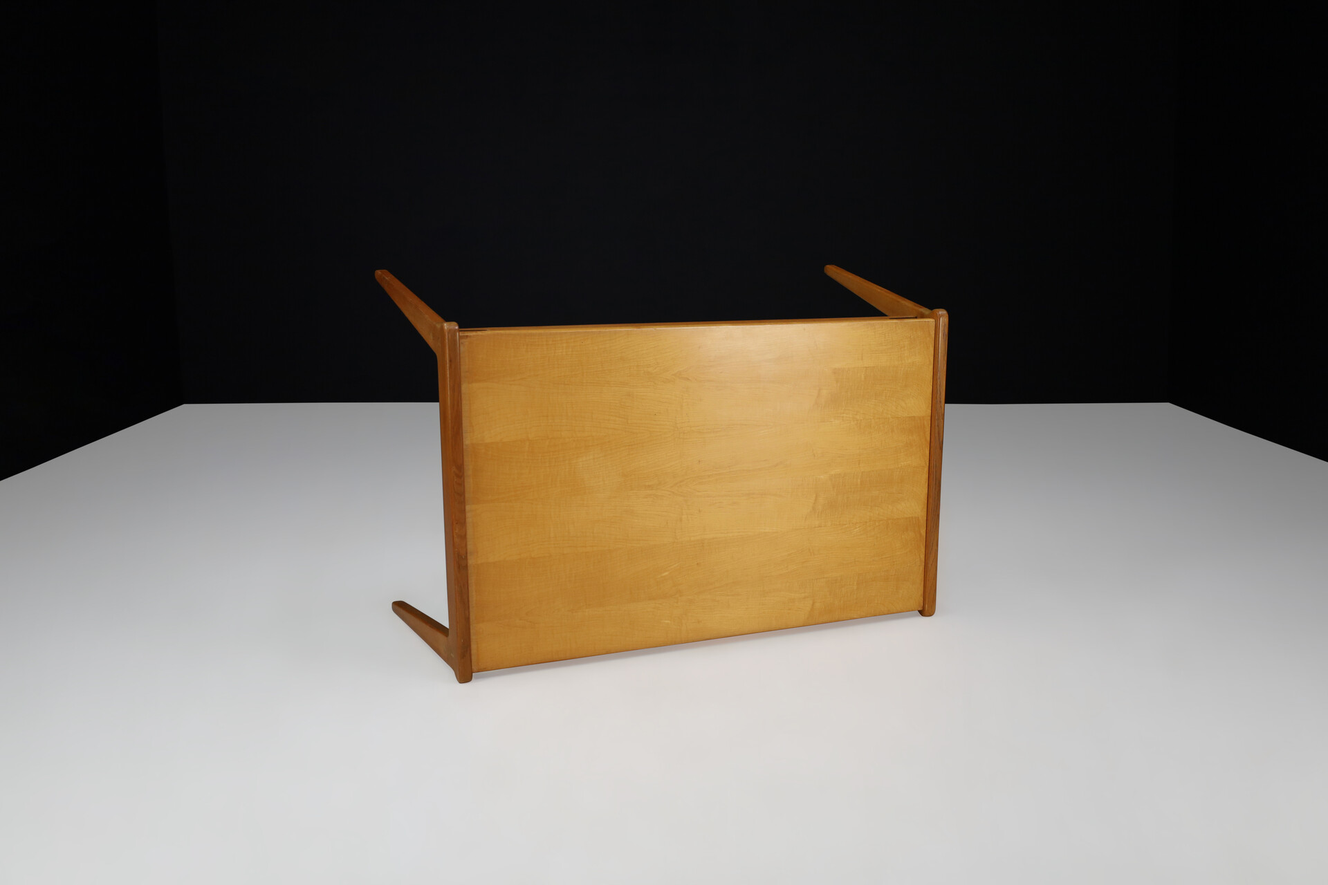 Mid century modern Coffee table in oak Germany 1950s Mid-20th century