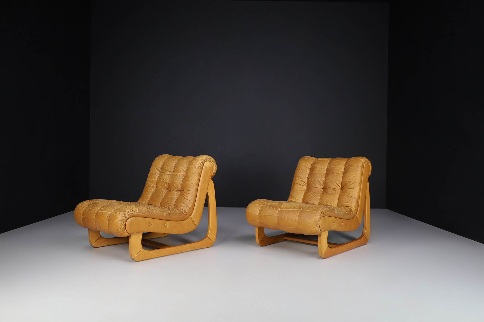 Mid century modern Cognac Leather lounge Chairs Germany 1970s Late-20th century