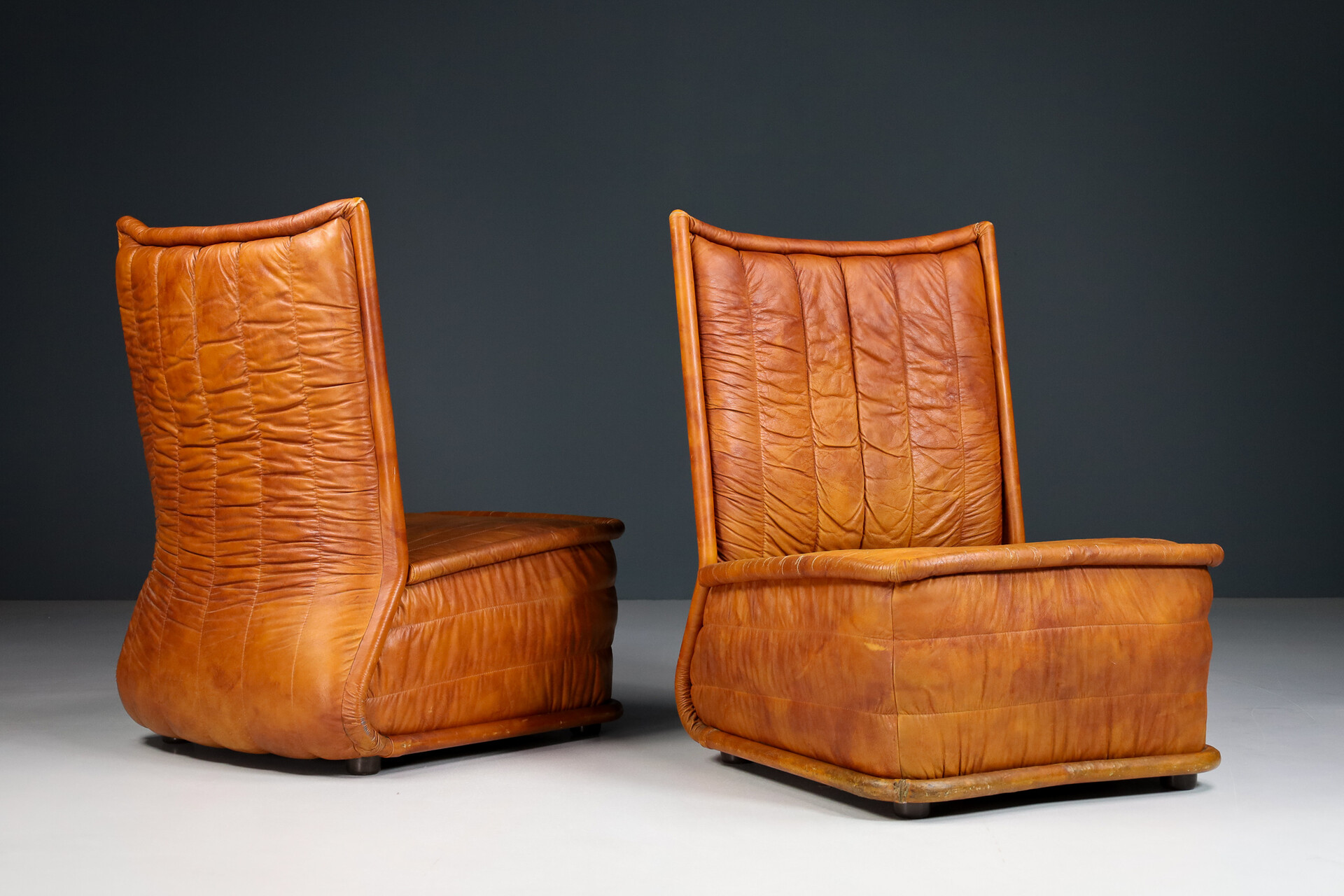 Mid century modern Cognac Leather lounge Chairs Italy 1970s Mid-20th century