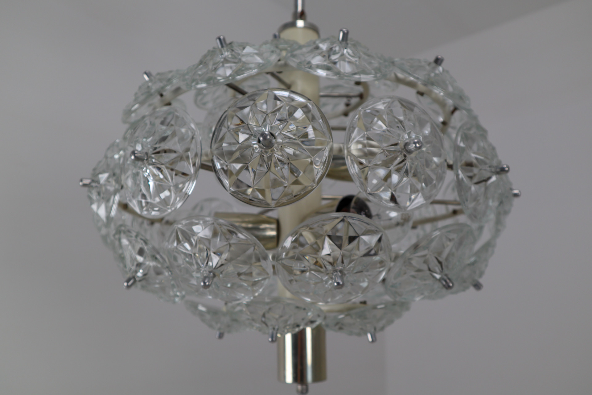 Mid century modern Cristal Flower Glass Chandelier Germany 1960s Mid-20th century