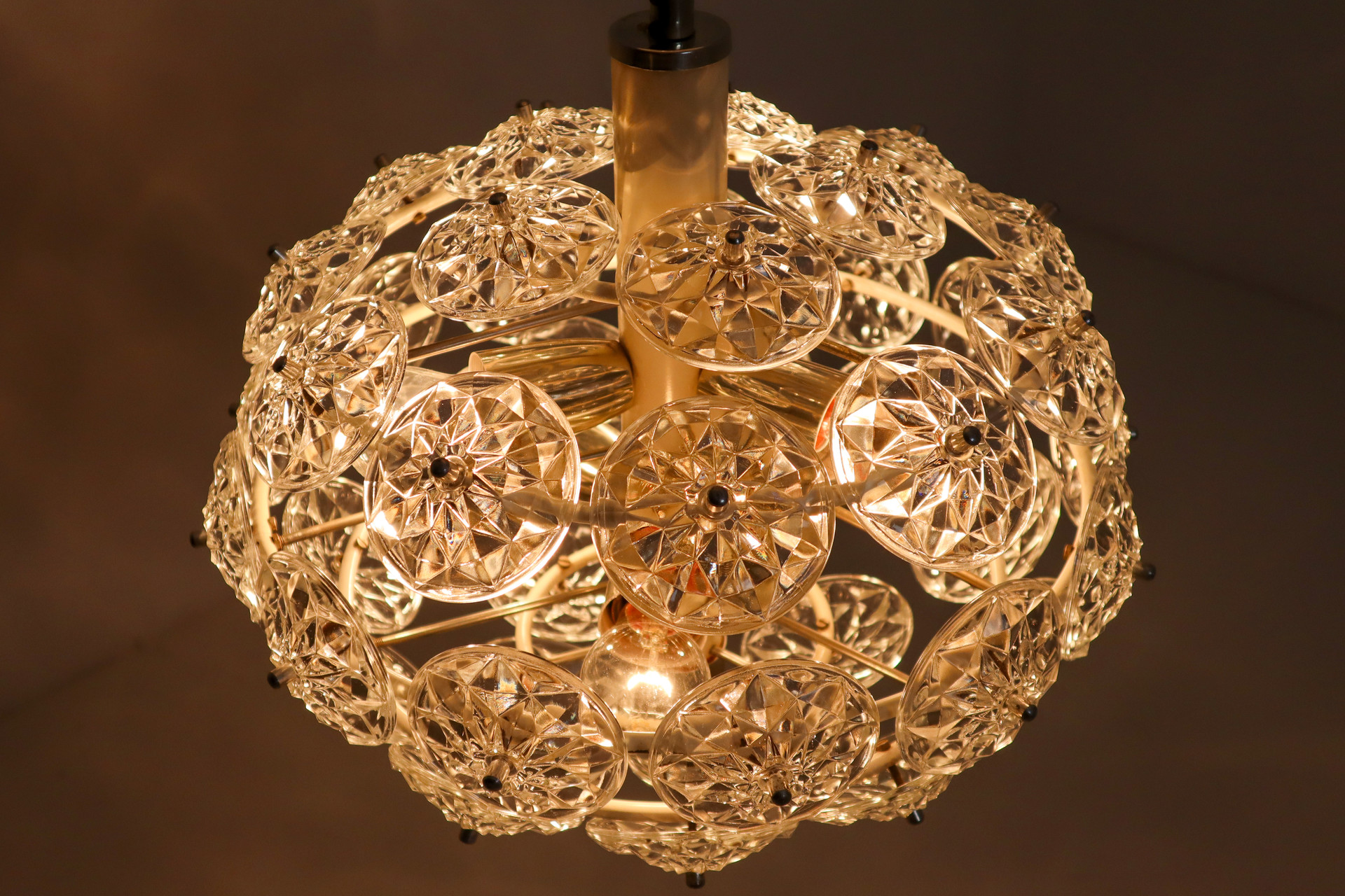 Mid century modern Cristal Flower Glass Chandelier Germany 1960s Mid-20th century