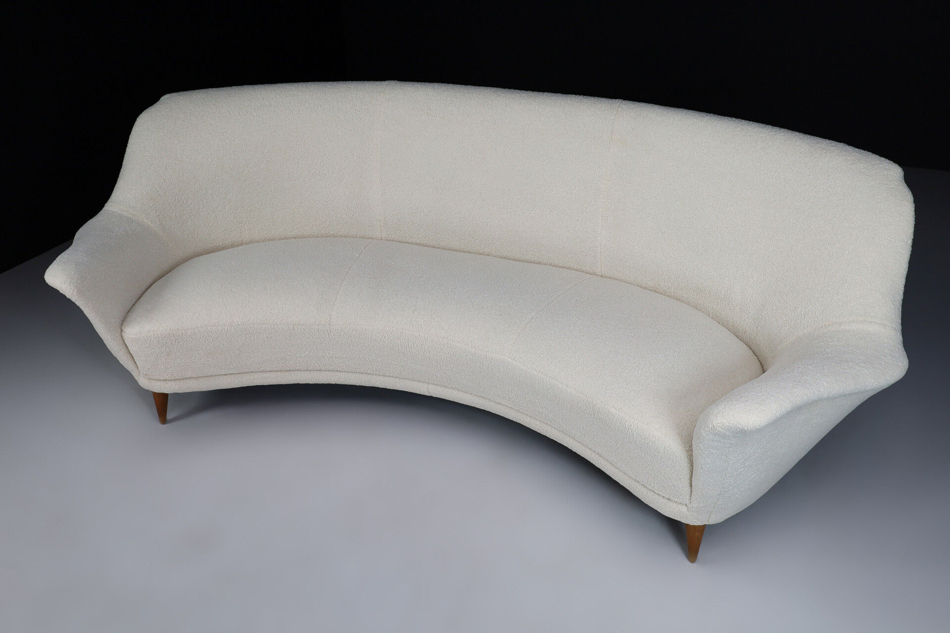 Mid century modern Curved sofa by Ico Parisi in New Teddy Fabric , Italy 1950s Mid-20th century