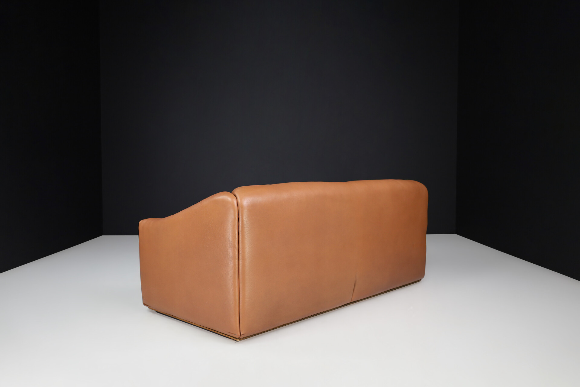 Mid century modern De Sede DS-47 Extendable Cognac Leather 3-Seater Sofa, 1970s Late-20th century