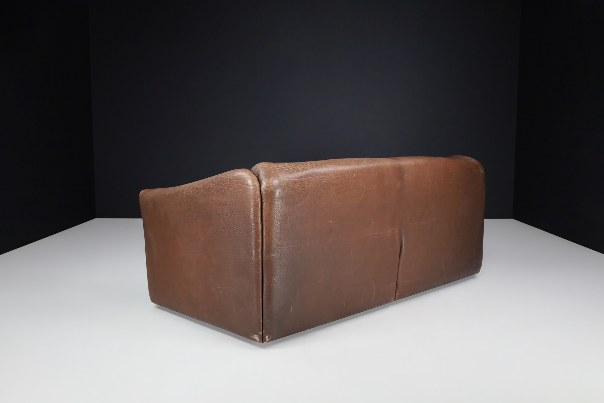 Mid century modern De Sede DS-47 Extendable Neck Leather 3-Seater Sofa, 1970s Late-20th century