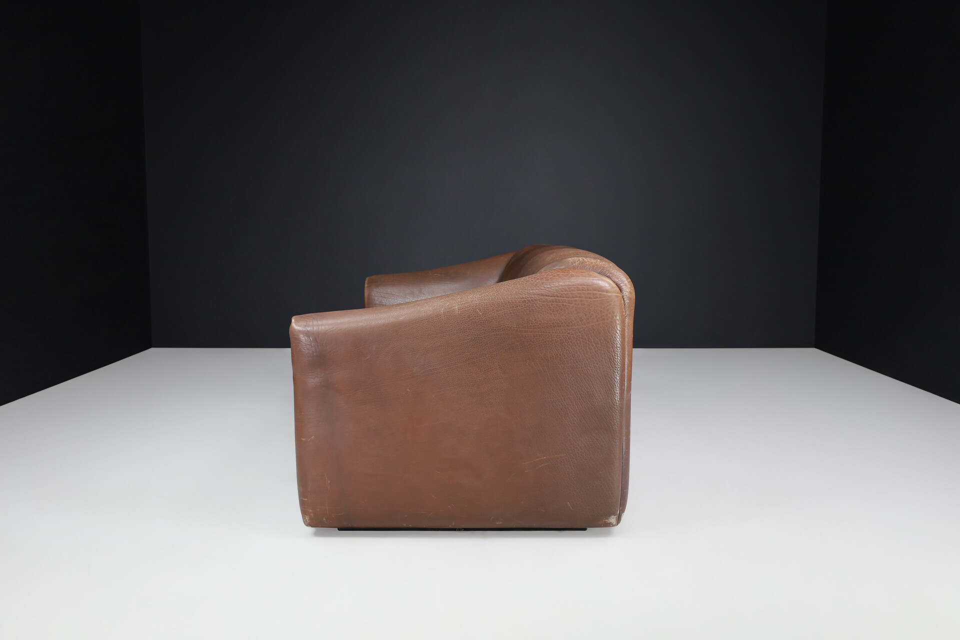 Mid century modern De Sede DS-47 Extendable Neck Leather 3-Seater Sofa, 1970s Late-20th century