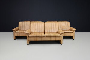 Mid century modern De Sede DS-83 Two-Seat Sofa in Original Tan Leather, 1970s Late-20th century