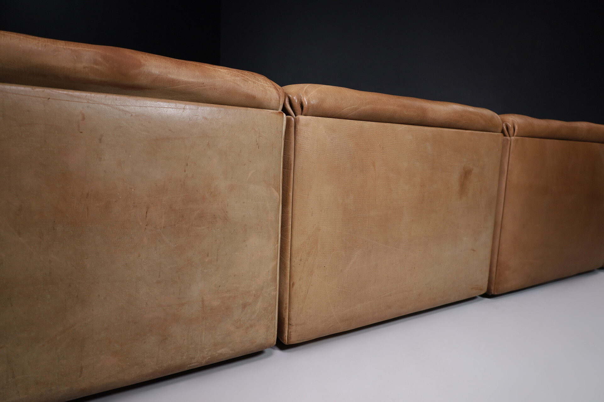 Mid century modern De Sede DS46 Sectional Sofa-Livingroomset in Buffalo Leather, Switzerland 1970s Late-20th century