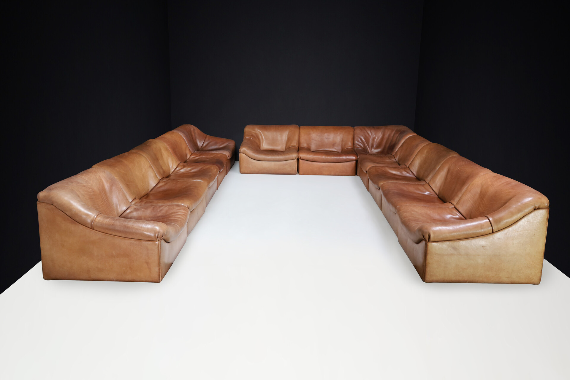 Mid century modern De Sede DS46 Sectional Sofa-Livingroomset in Buffalo Leather, Switzerland 1970s Late-20th century