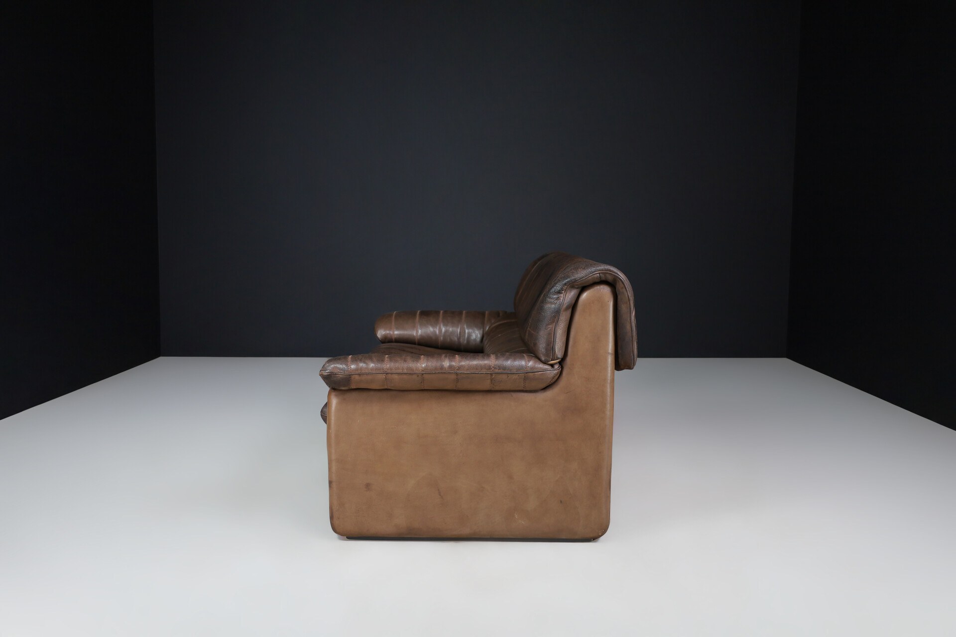 Mid century modern De Sede Ds86 Sofa in patinated Brown Leather, 1960s Mid-20th century