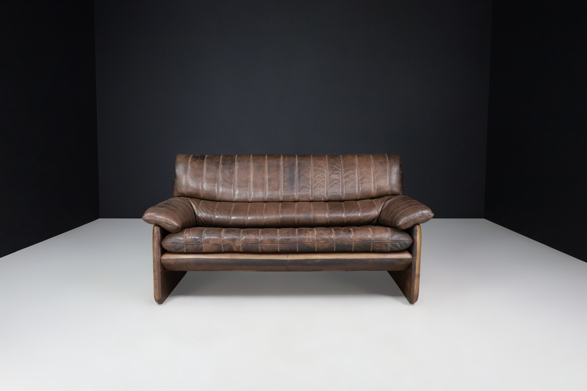 Mid century modern De Sede Ds86 Sofa in patinated Brown Leather, 1960s Mid-20th century