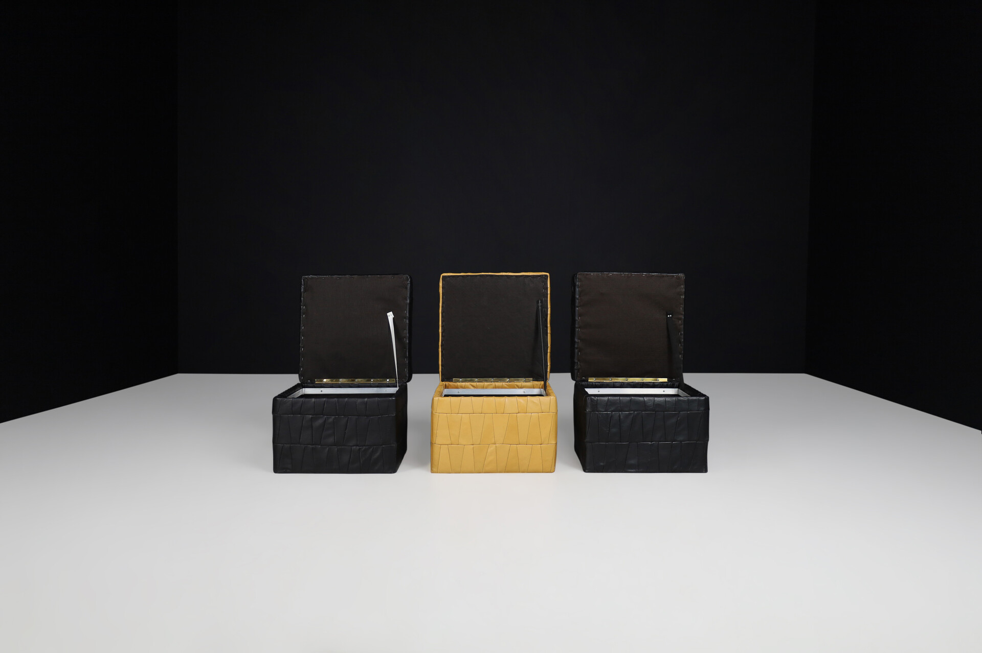 Mid century modern De Sede Patchwork Leather Pouf with extra storage , 1960s Switzerland Mid-20th century