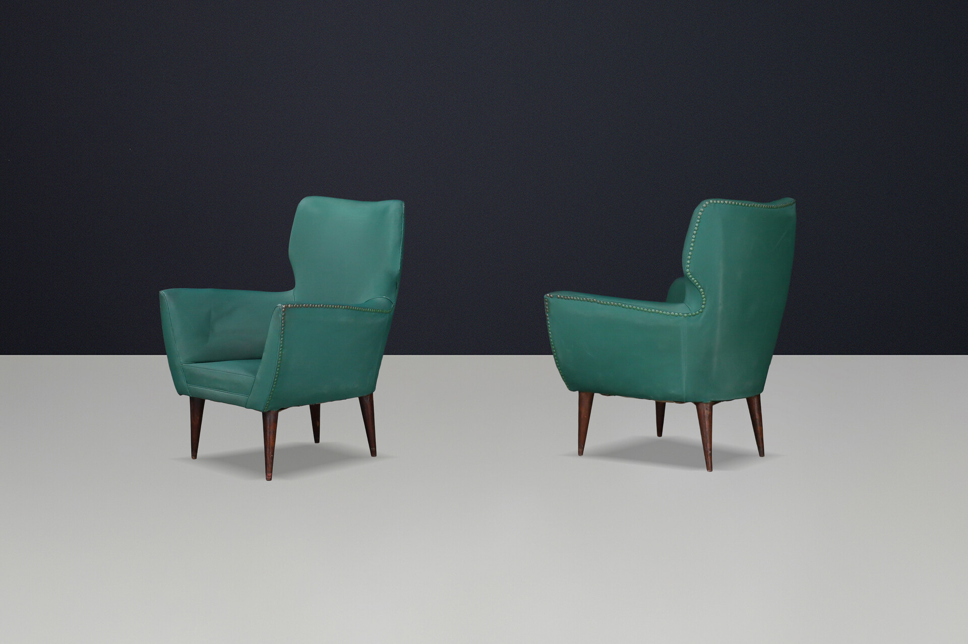 Mid century modern Easy Chair in original Upholstery, Italy 1950s Mid-20th century