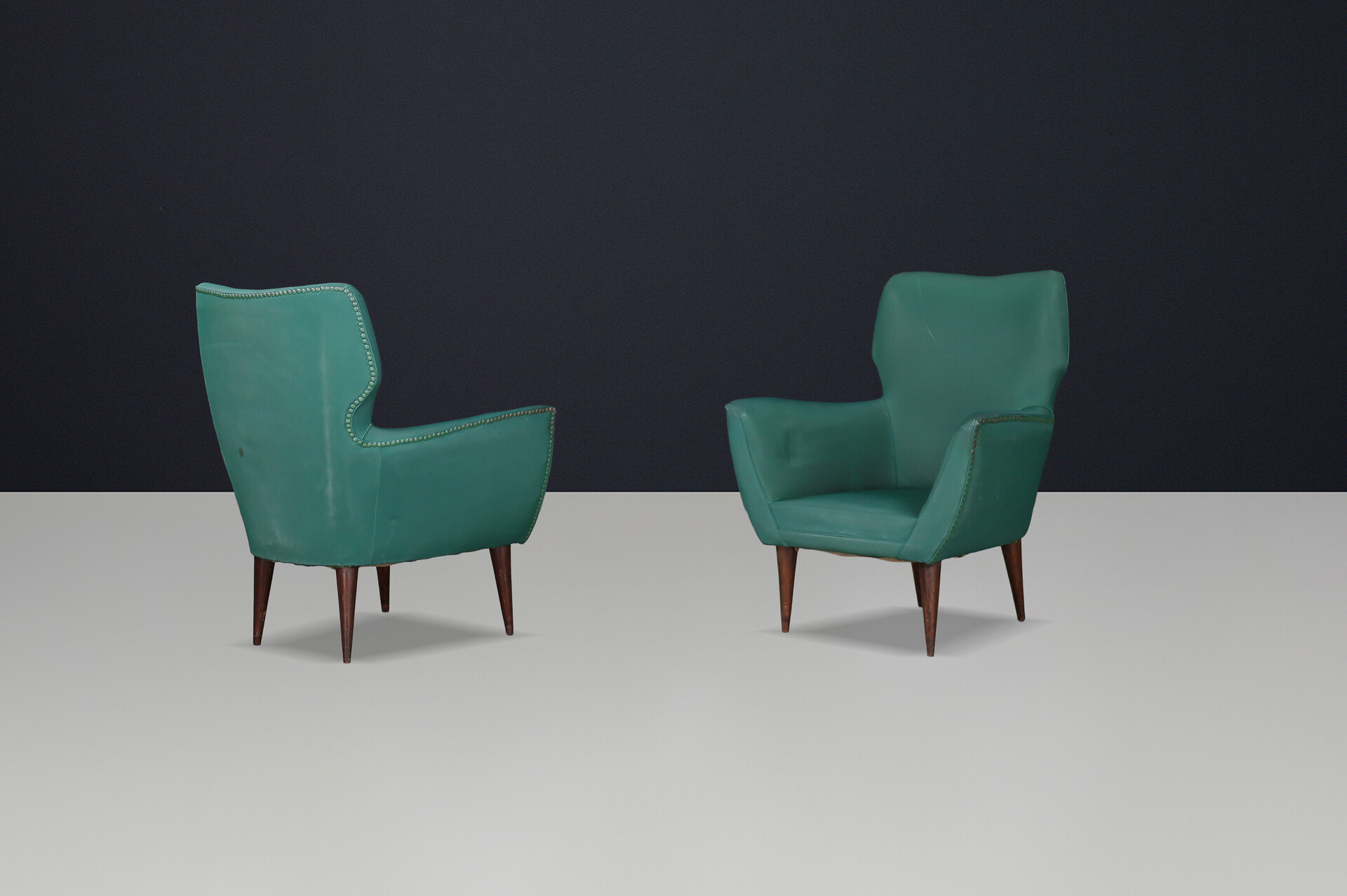 Mid century modern Easy Chair in original Upholstery, Italy 1950s Mid-20th century