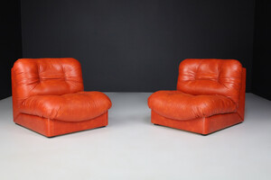 Mid century modern Eather Lounge Chairs, Italy 1960s Mid-20th century