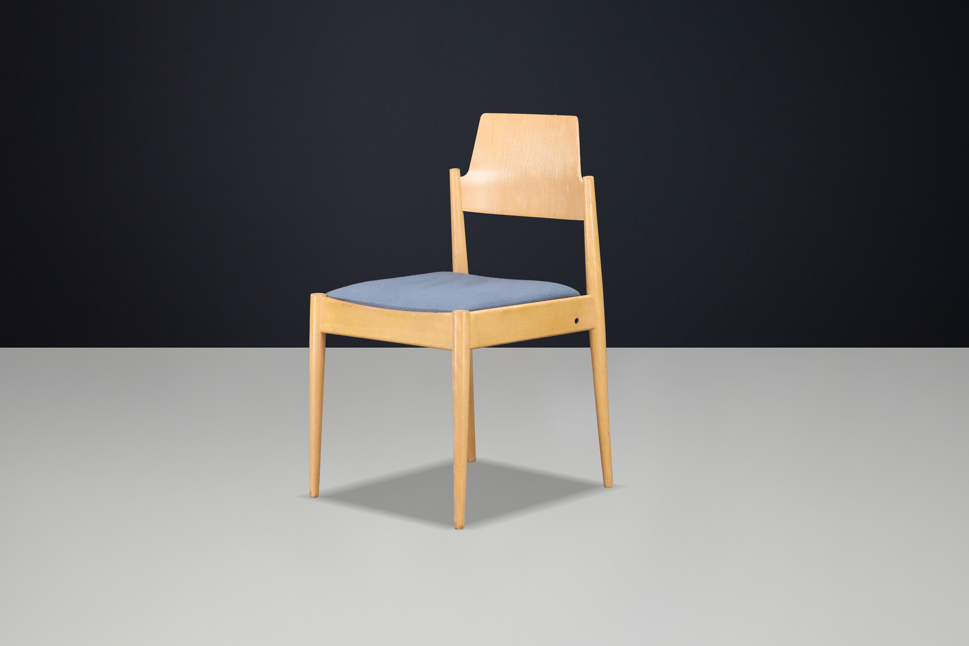 Mid century modern Egon Eiermann SE 119 Dining Chair with Original Blue Upholstery 100+ Available Mid-20th century