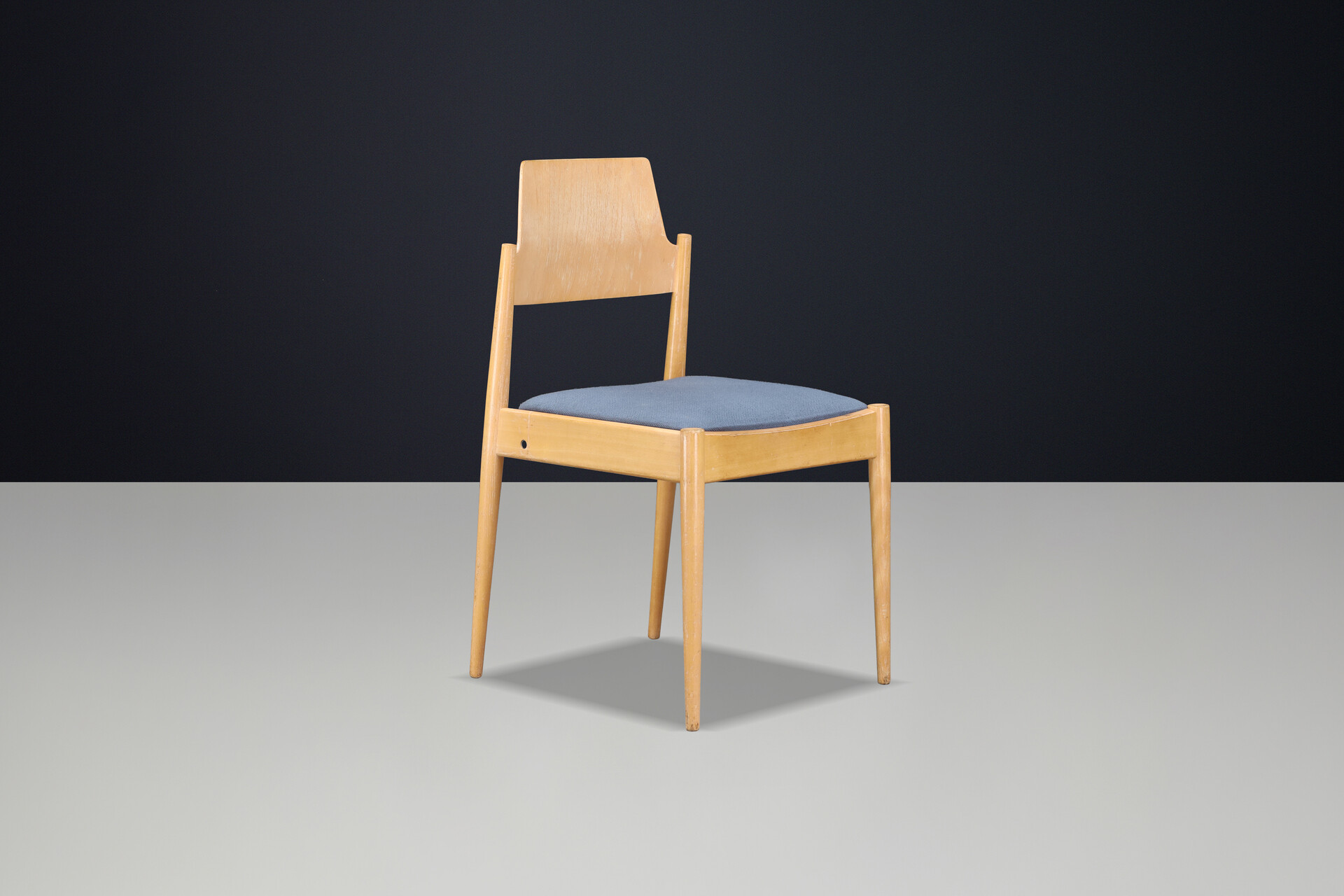 Mid century modern Egon Eiermann SE 119 Dining Chair with Original Blue Upholstery 100+ Available Mid-20th century