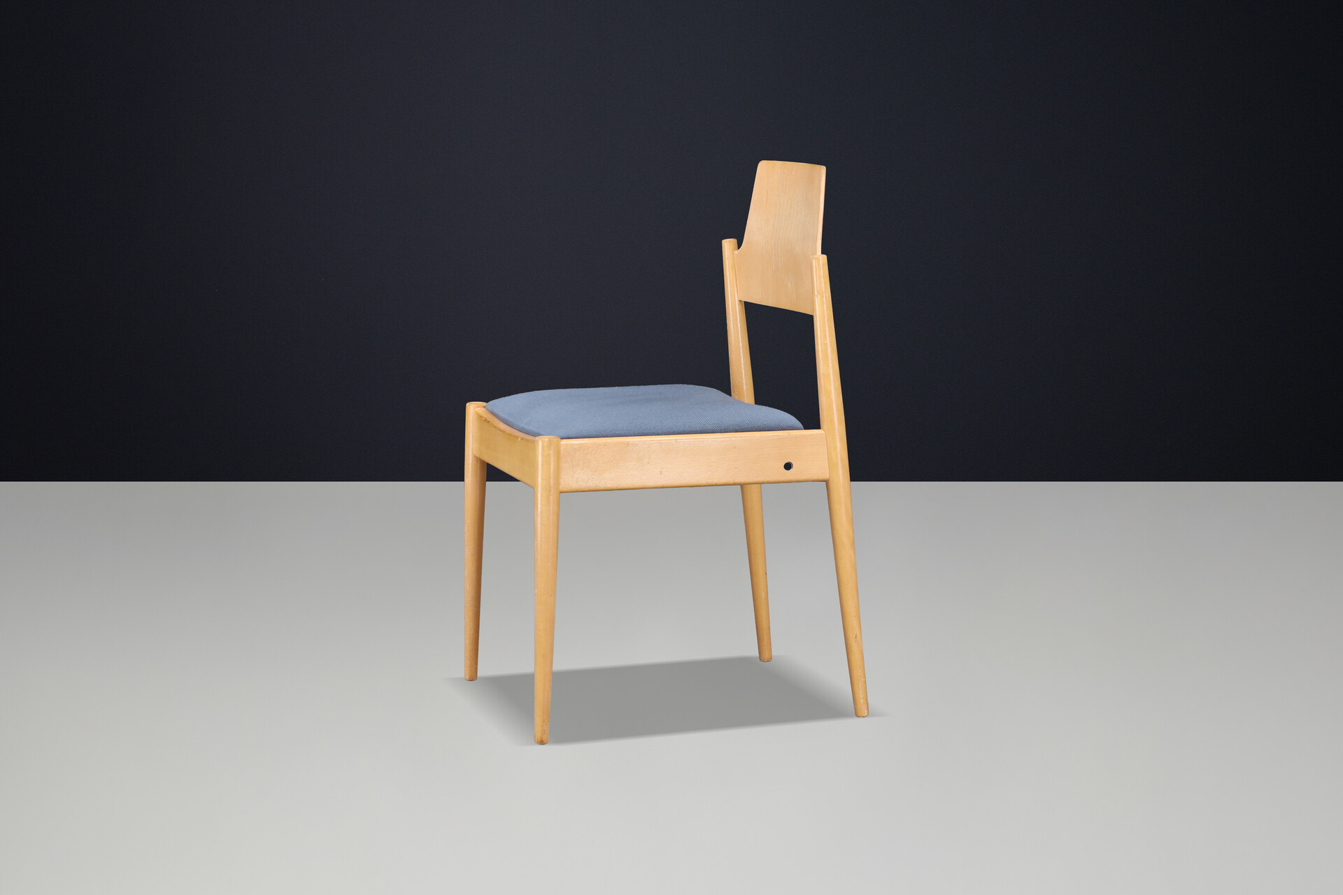 Mid century modern Egon Eiermann SE 119 Dining Chair with Original Blue Upholstery 100+ Available Mid-20th century