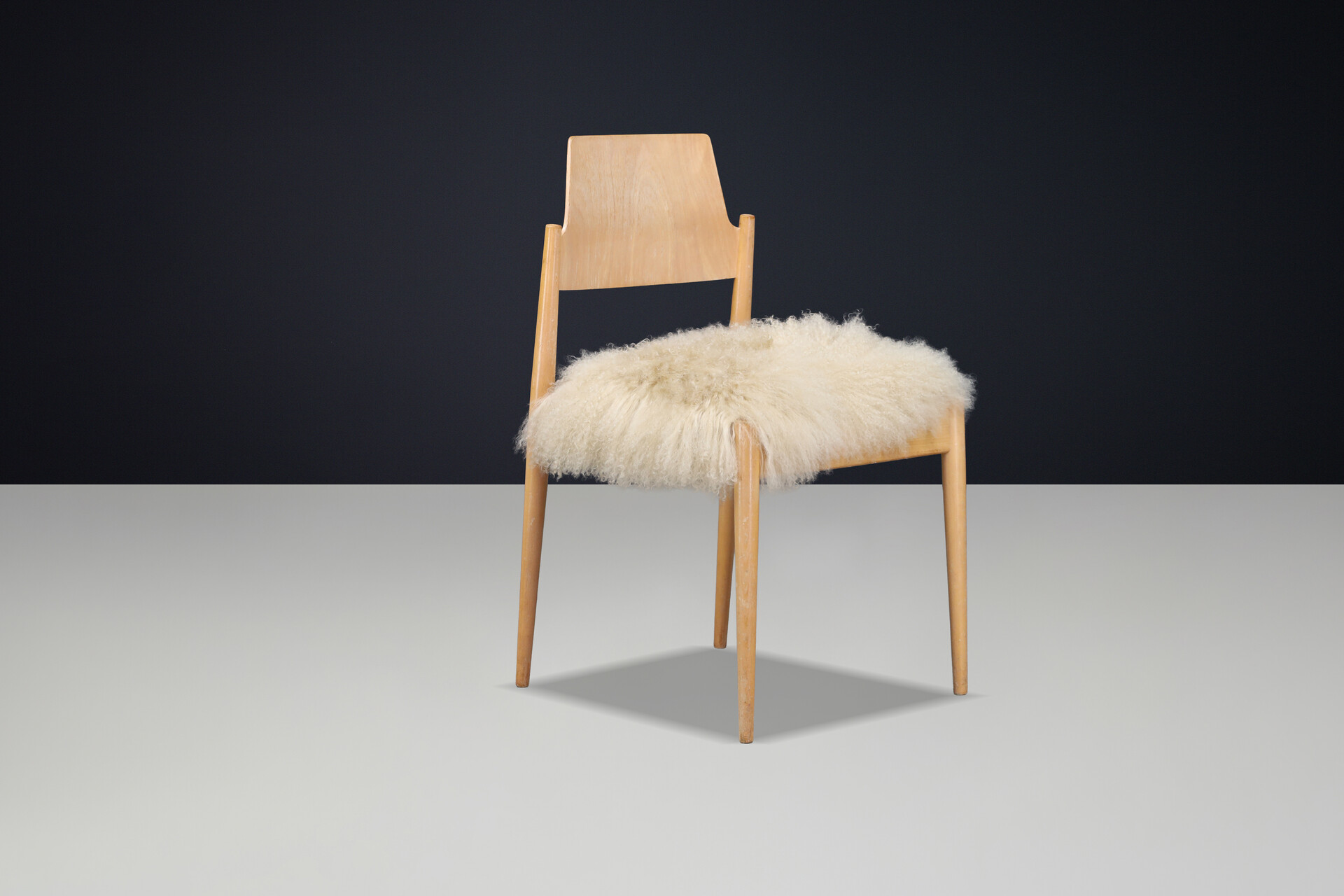 Mid century modern Egon Eiermann SE 119 Dining Chairs, Tibetan Ecru Sheepskin Germany 1950s Mid-20th century