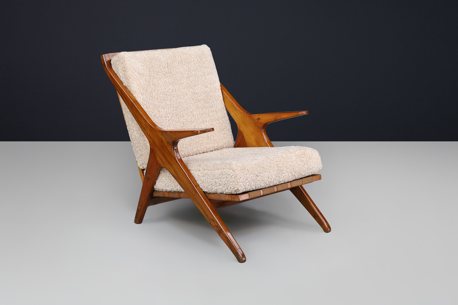Mid century modern Elegant Armchairs in Walnut and Teddy Fabric, Italy 1950s Mid-20th century