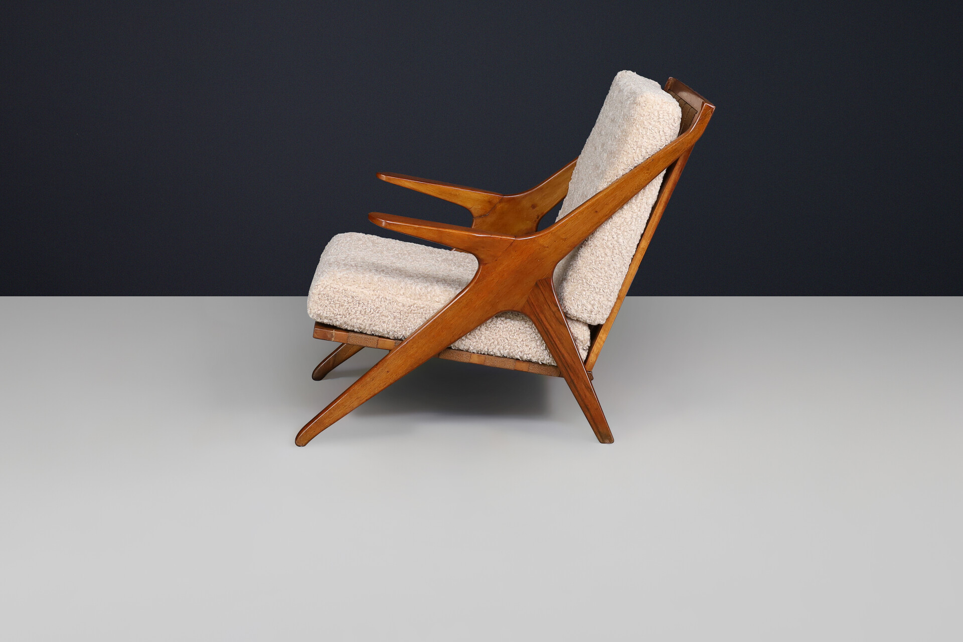 Mid century modern Elegant Armchairs in Walnut and Teddy Fabric, Italy 1950s Mid-20th century