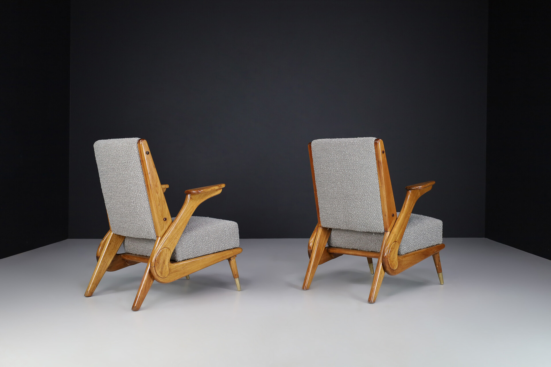 Mid century modern Elegant pair of Italian Armchairs attributed to Giuseppe Scapinelli 1950s Mid-20th century