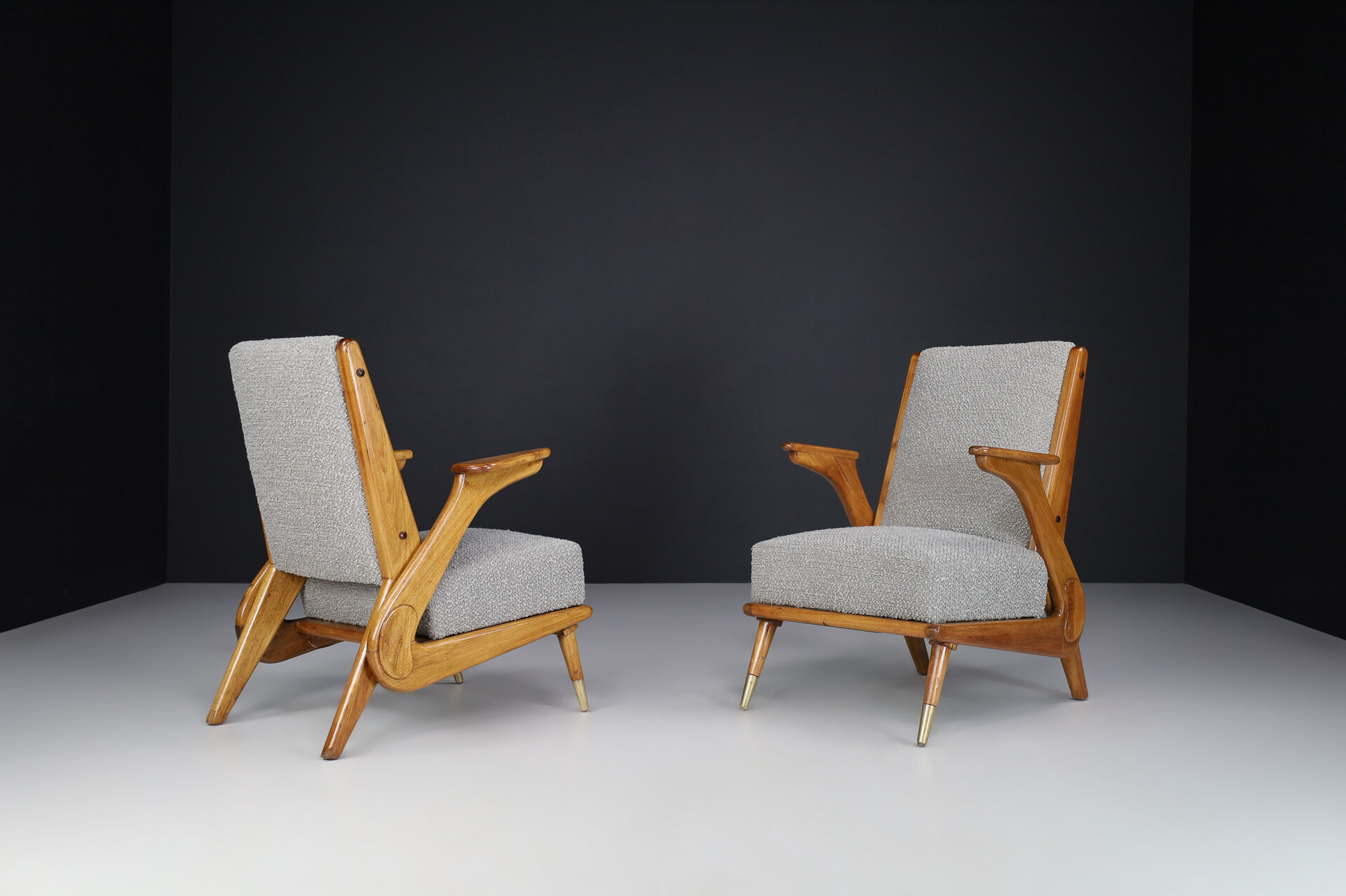 Mid century modern Elegant pair of Italian Armchairs attributed to Giuseppe Scapinelli 1950s Mid-20th century
