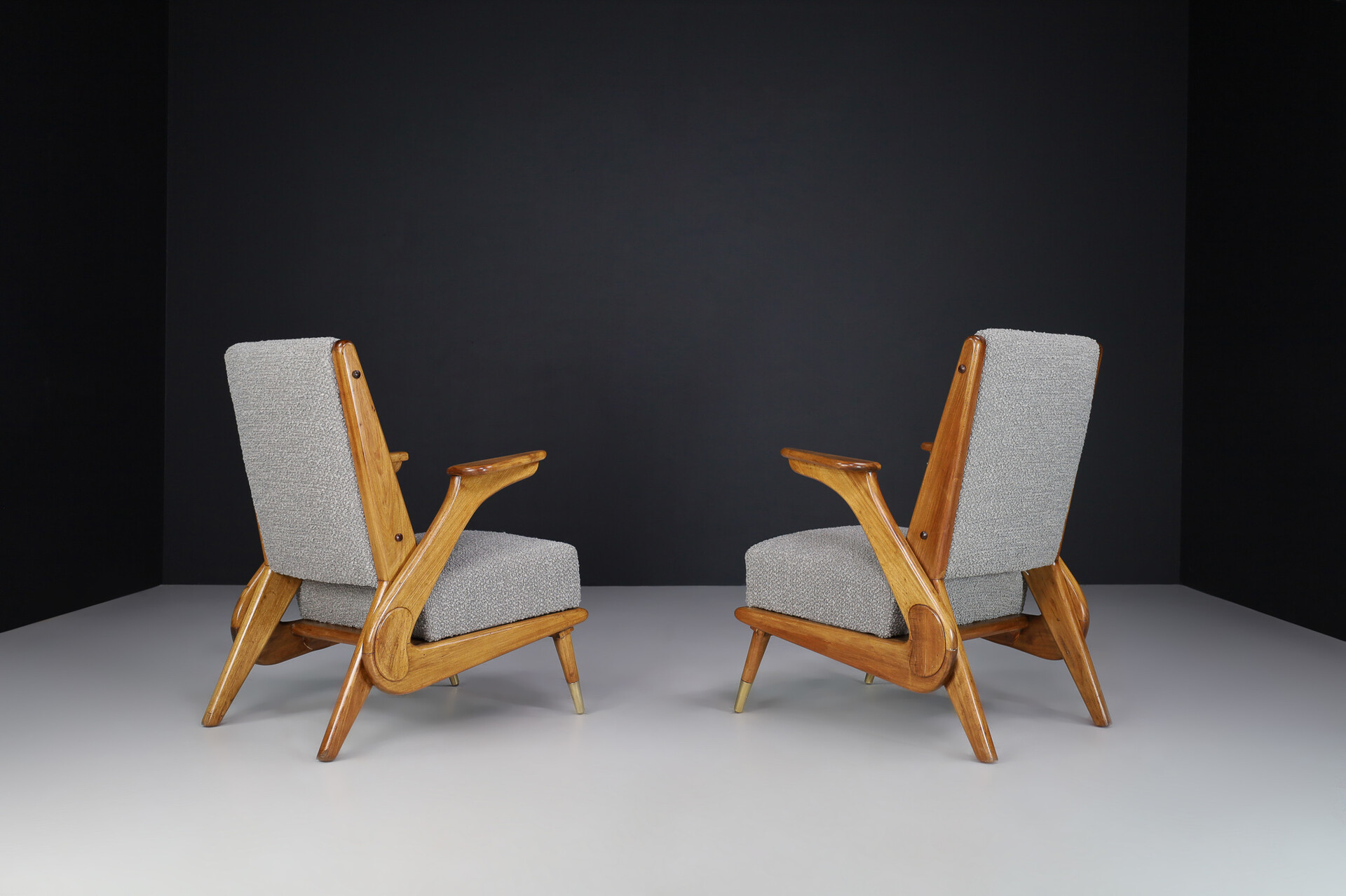 Mid century modern Elegant pair of Italian Armchairs attributed to Giuseppe Scapinelli 1950s Mid-20th century