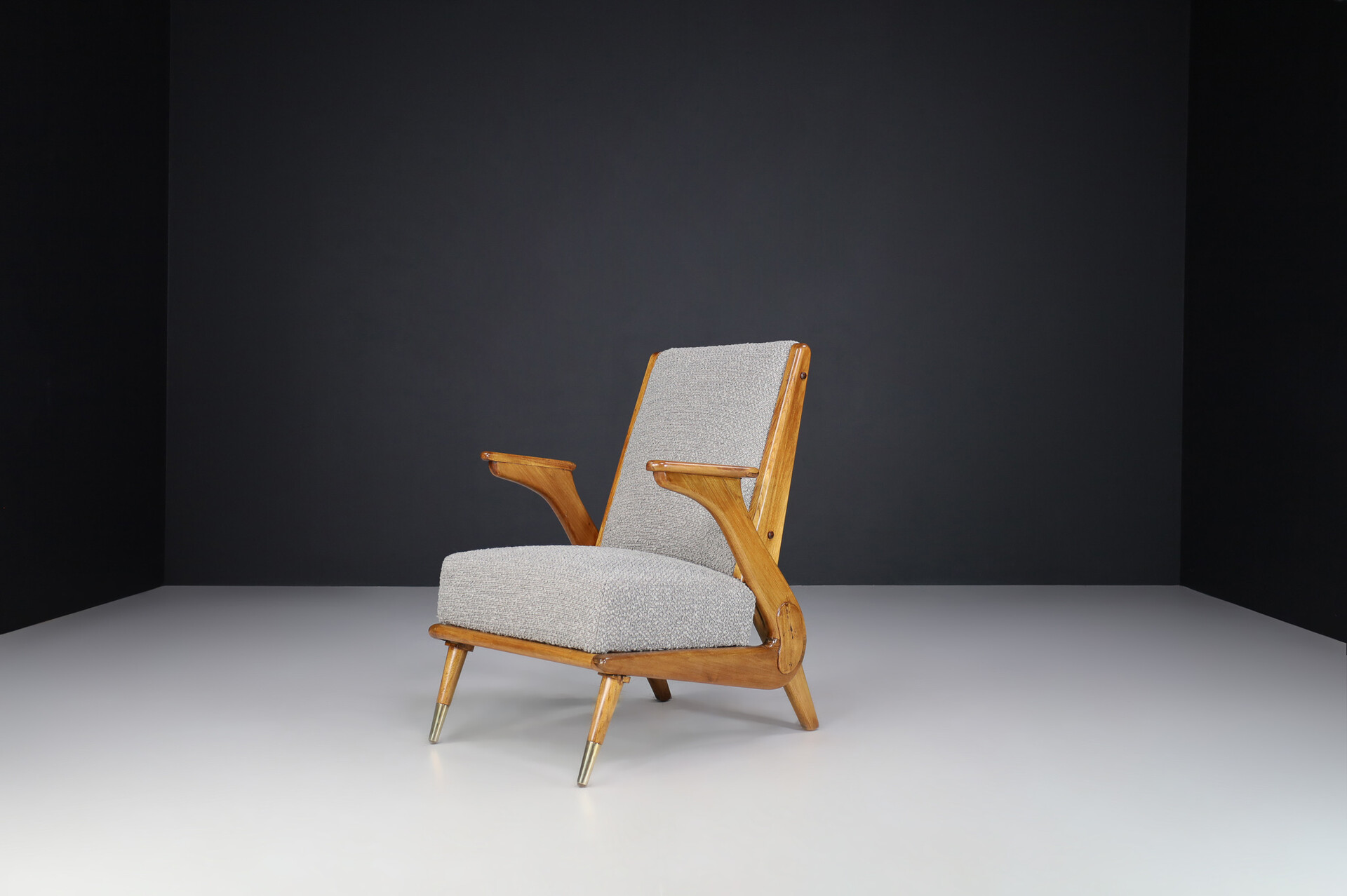 Mid century modern Elegant pair of Italian Armchairs attributed to Giuseppe Scapinelli 1950s Mid-20th century