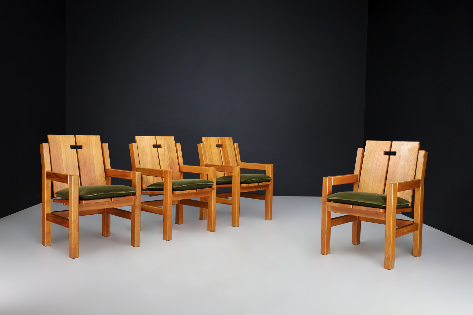 Mid century modern Elm Armchairs with Green Velvet Upholstery, France 1970 Late-20th century