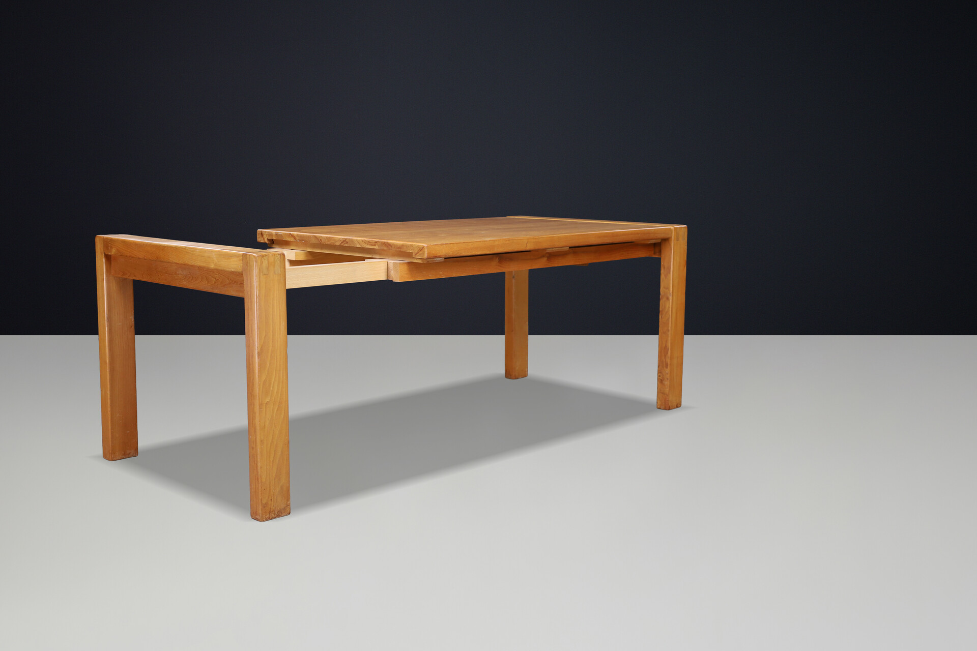 Mid century modern Elm Maison Regain dining room table 150-250 cm, France 1970s Late-20th century
