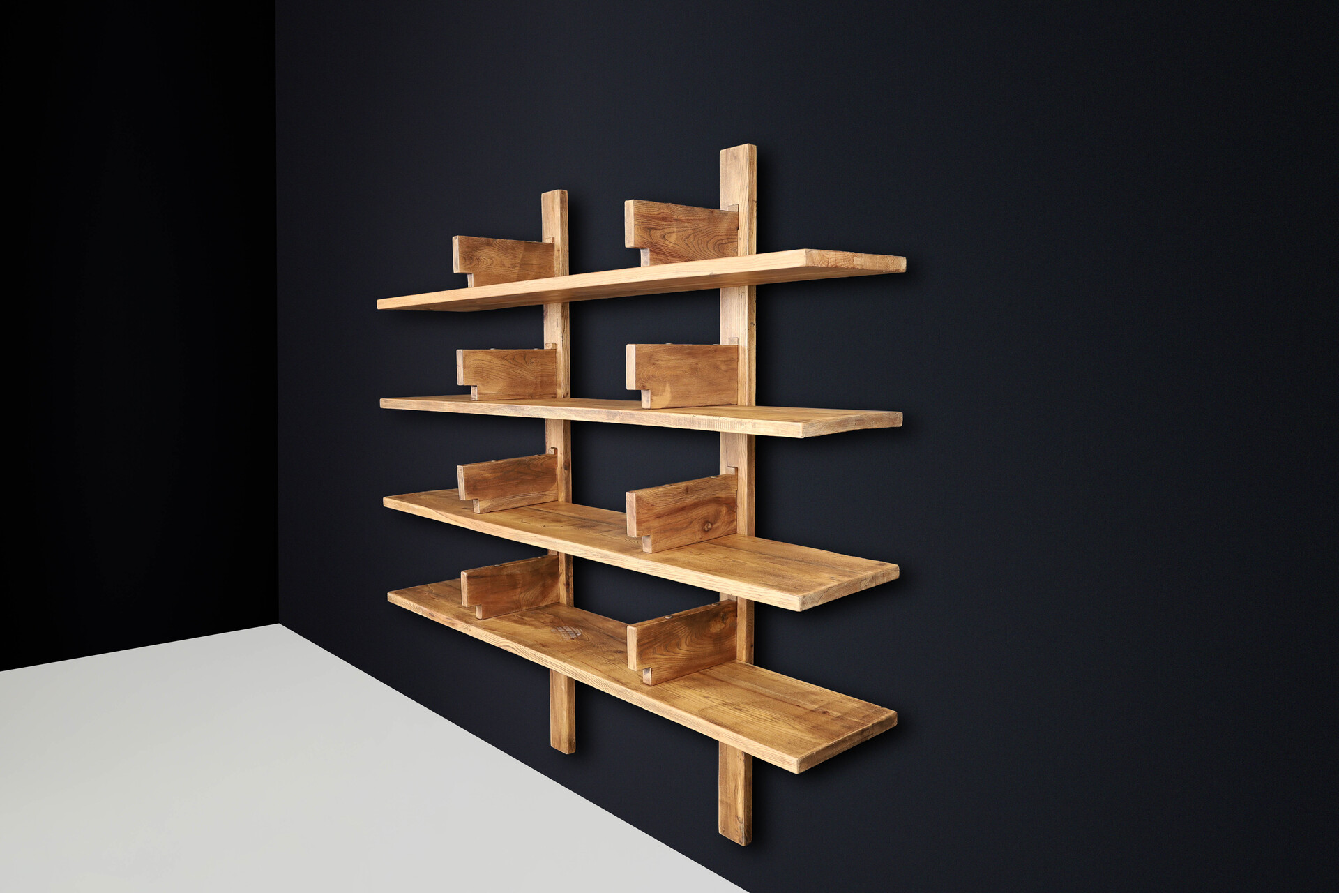 Mid century modern Elm Patinated Elm Bookshelf in the Style of Pierre Chapo, France 1970s Mid-20th century