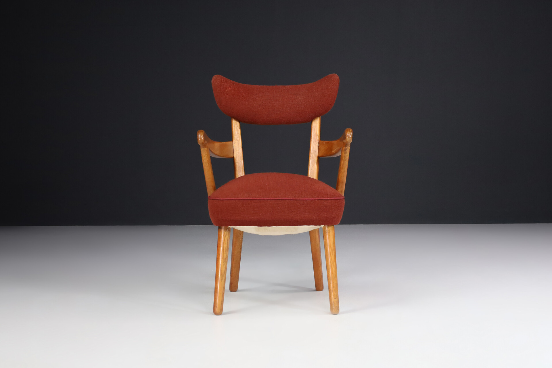 Mid century modern Elwood Armchairs in Original Fabric, France 1960s Mid-20th century