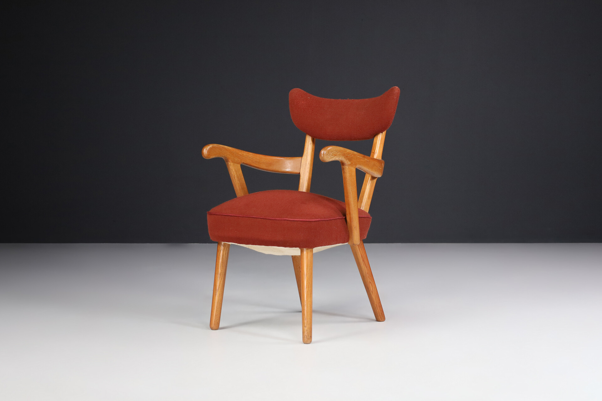 Mid century modern Elwood Armchairs in Original Fabric, France 1960s Mid-20th century