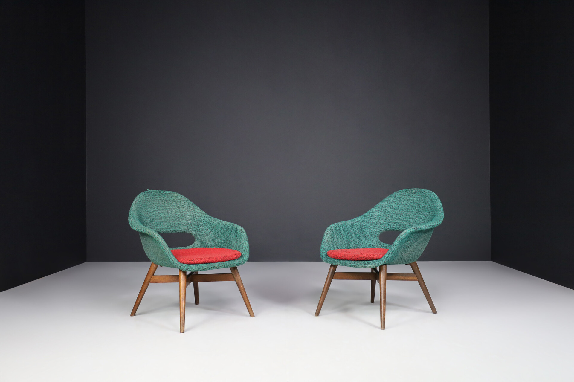 Mid century modern Fiberglass Easy Chairs by Miroslav Navratil for Vertex in original fabric , circa 1960 Mid-20th century