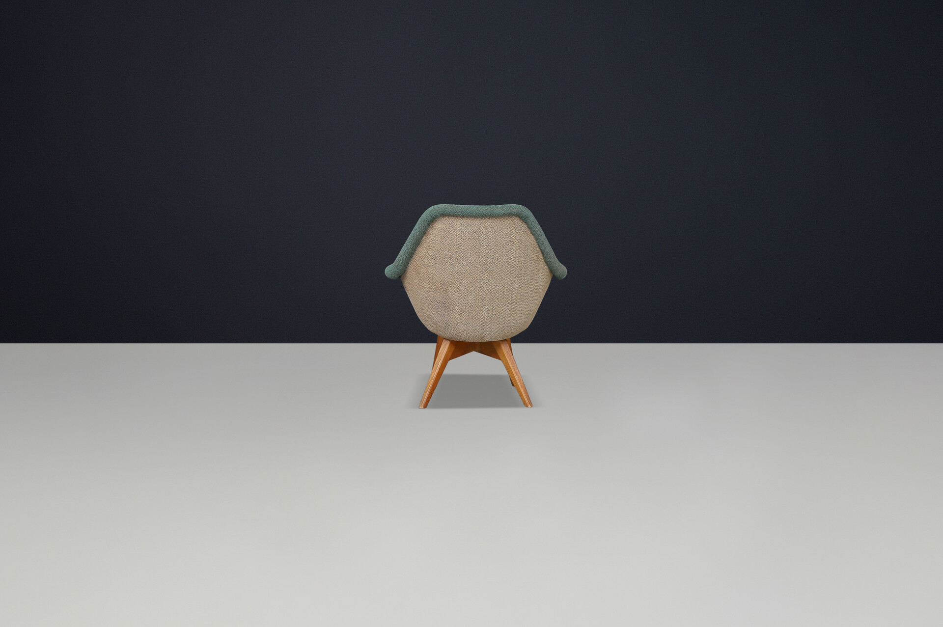 Mid century modern Fiberglass Lounge Chair by Miroslav Navrátil for Vertex in original fabric . Mid-20th century