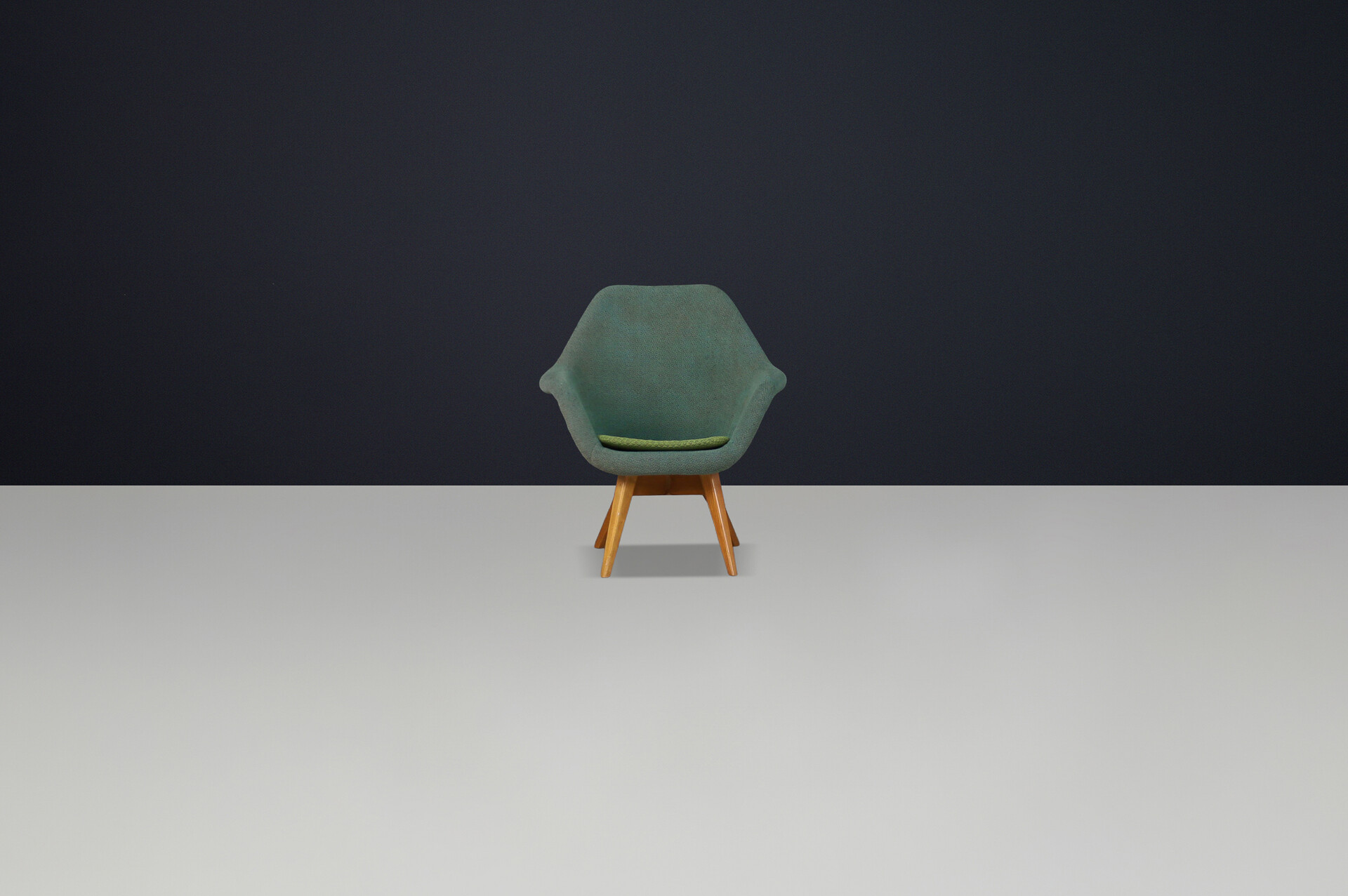 Mid century modern Fiberglass Lounge Chair by Miroslav Navrátil for Vertex in original fabric . Mid-20th century