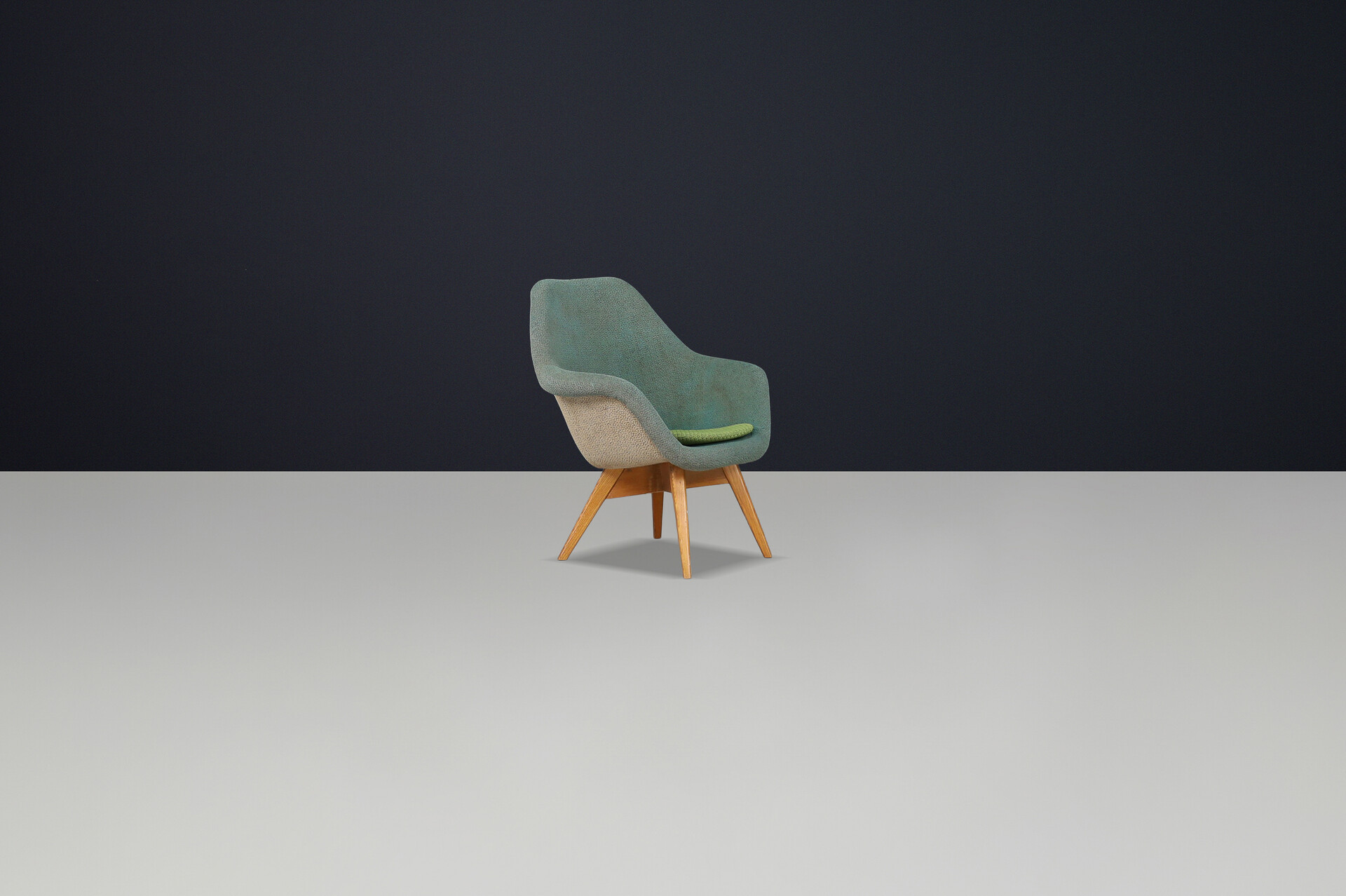 Mid century modern Fiberglass Lounge Chair by Miroslav Navrátil for Vertex in original fabric . Mid-20th century