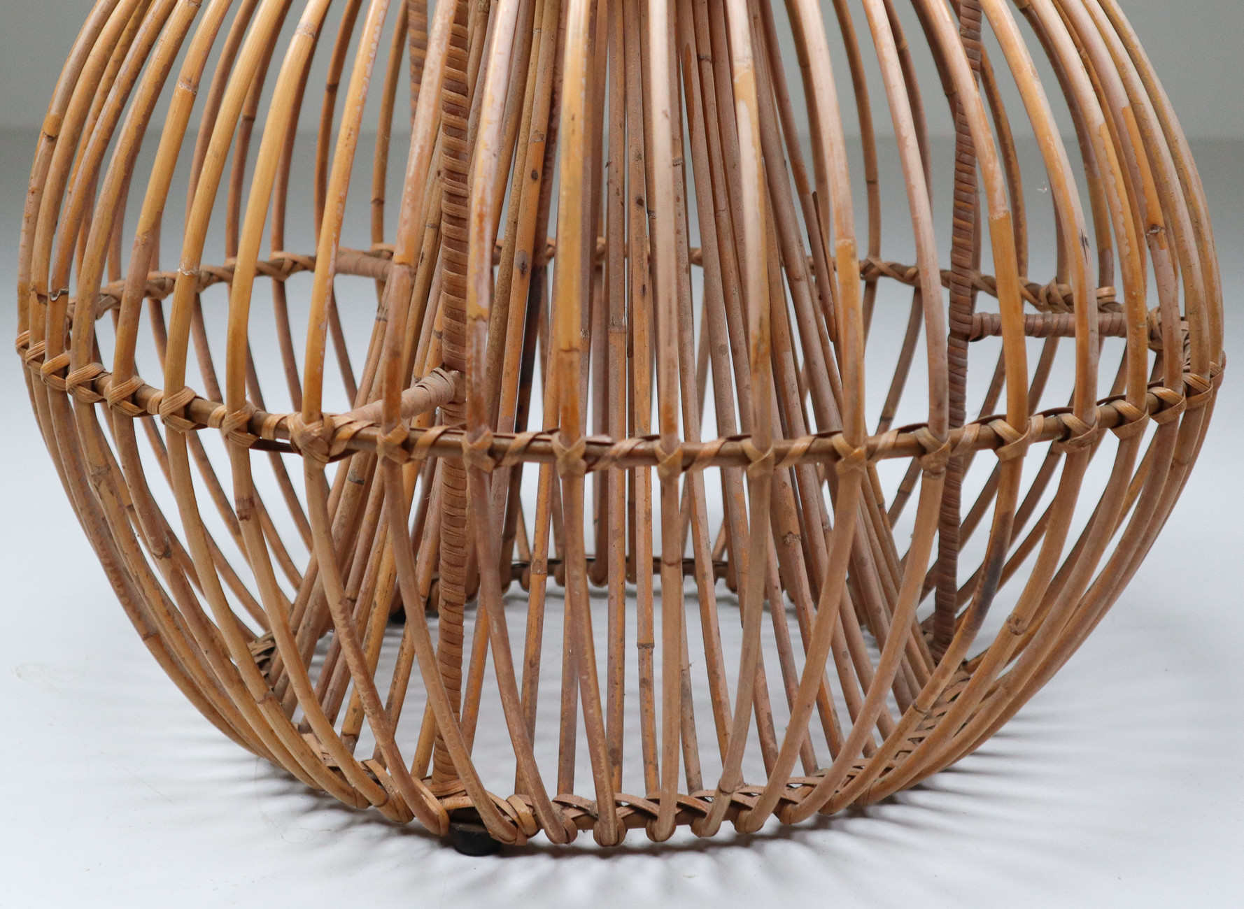 Mid-Century Modern Franco Albini Style Wicker Ottoman, Stool or Side table.Italy 1950s Mid-20th century