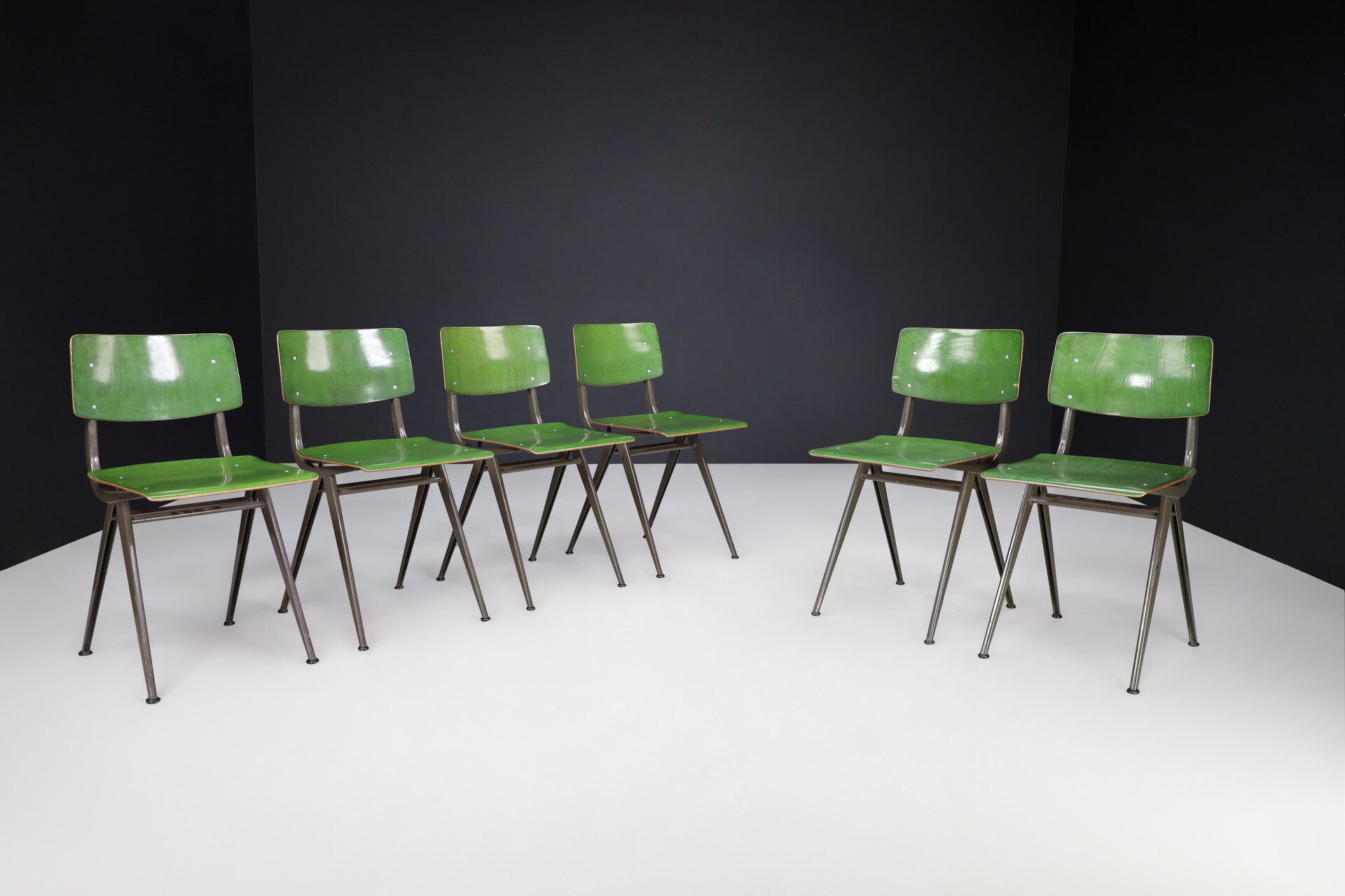 Mid century modern Friso Kramer Style Chairs, The Netherlands 1960s Mid-20th century