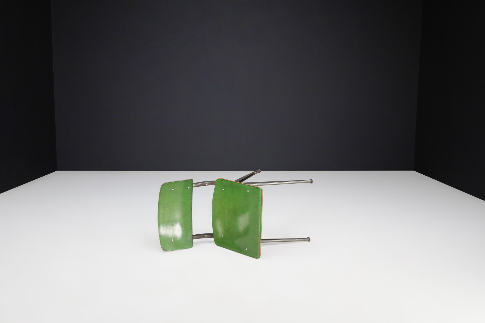 Mid century modern Friso Kramer Style Chairs, The Netherlands 1960s Mid-20th century