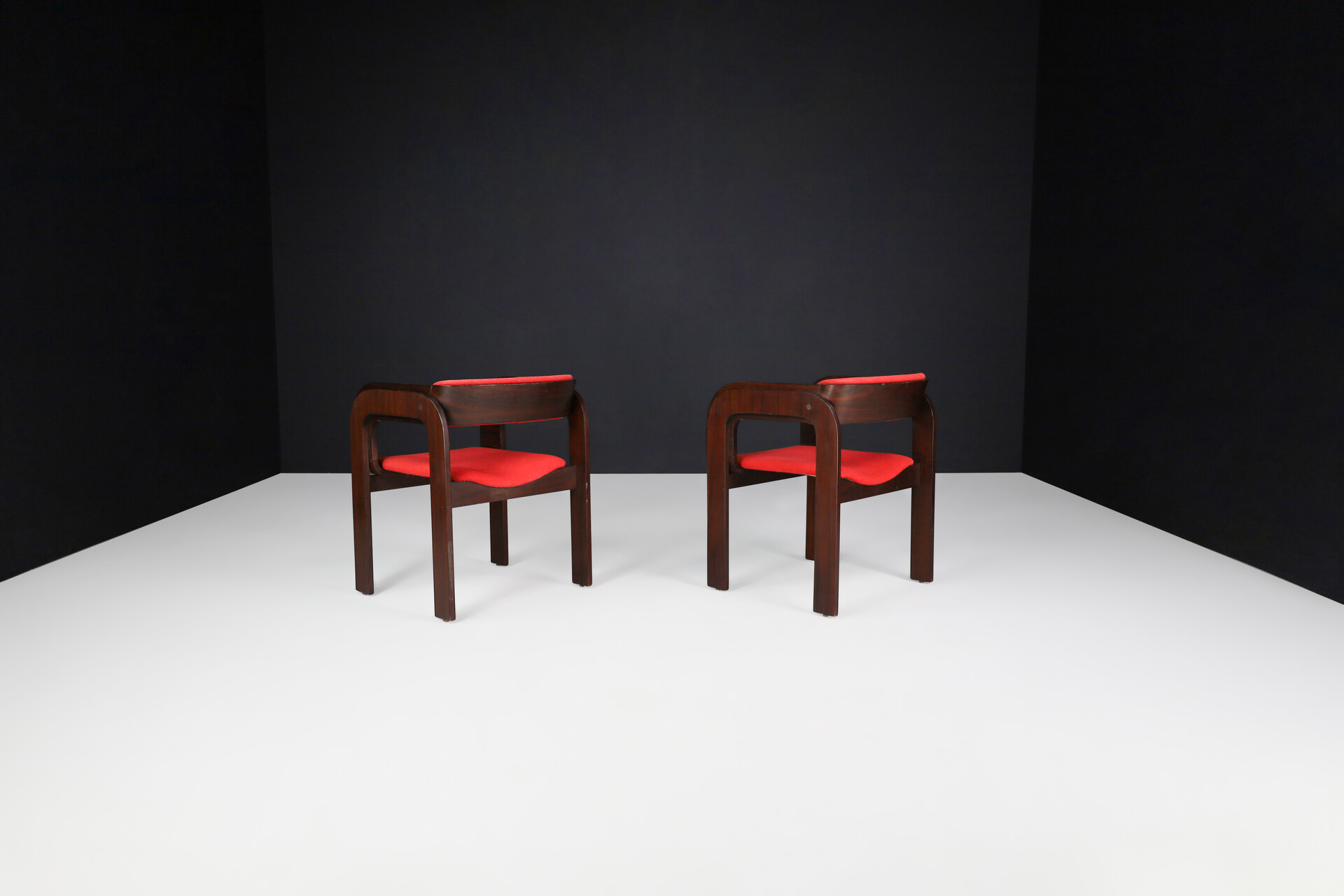 Mid century modern Gae Aulenti Armchairs in walnut and red upholstery , italy 1960s Mid-20th century