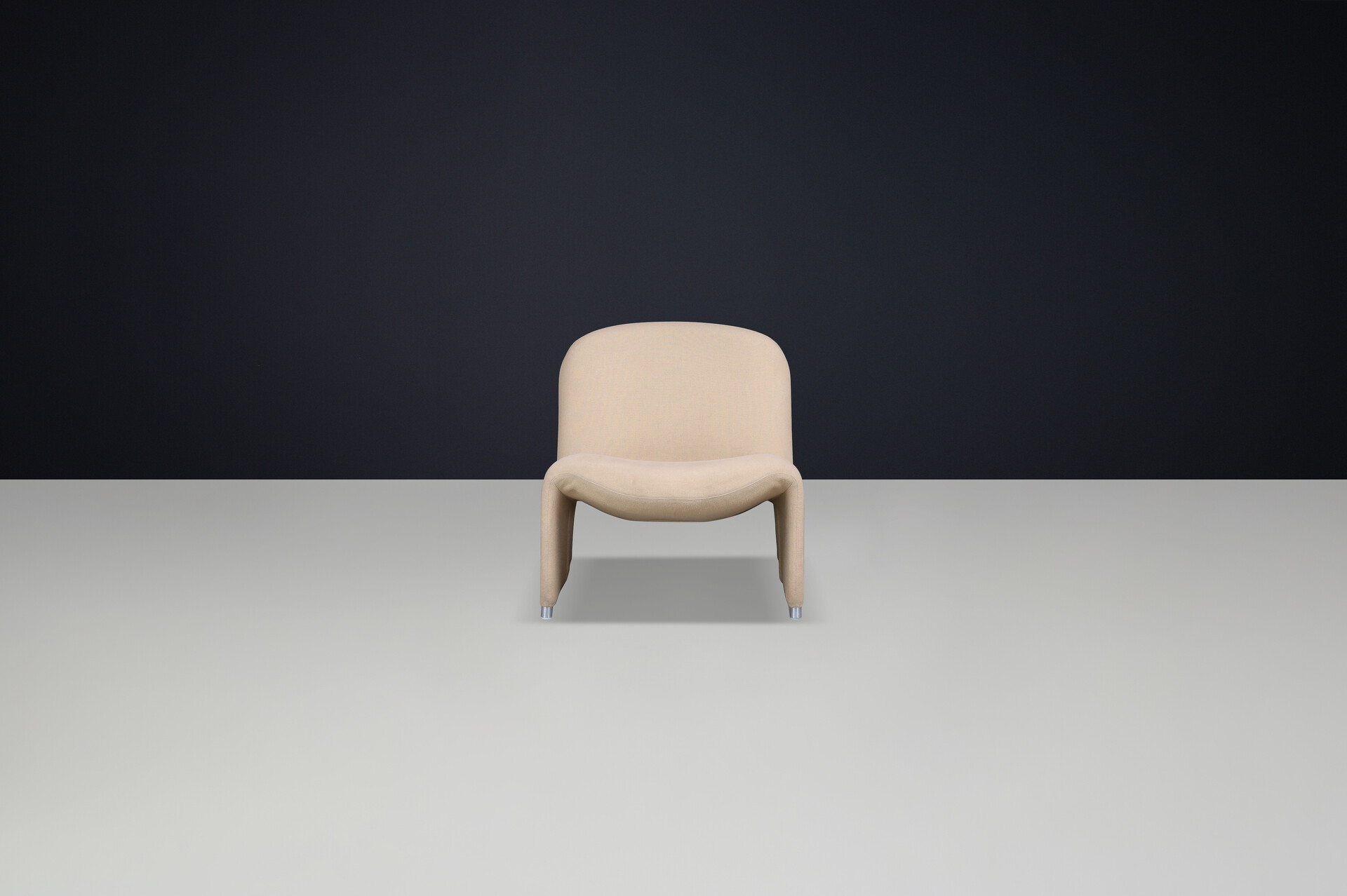 Mid century modern Giancarlo Piretti “Alky” Lounge Chair in Original Fabric, Italy, 1970s Late-20th century