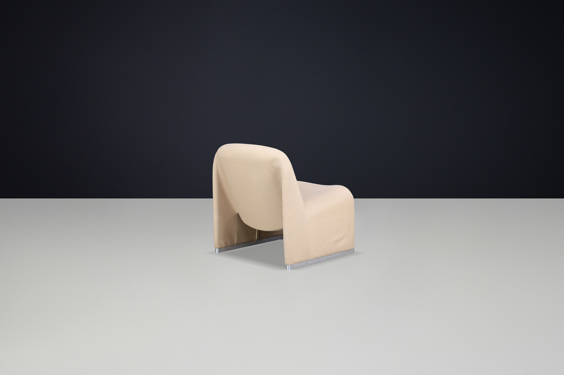 Mid century modern Giancarlo Piretti “Alky” Lounge Chair in Original Fabric, Italy, 1970s Late-20th century