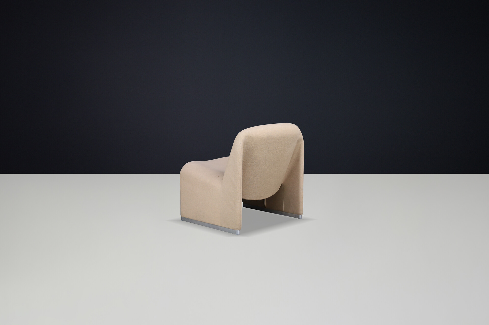 Mid century modern Giancarlo Piretti “Alky” Lounge Chair in Original Fabric, Italy, 1970s Late-20th century